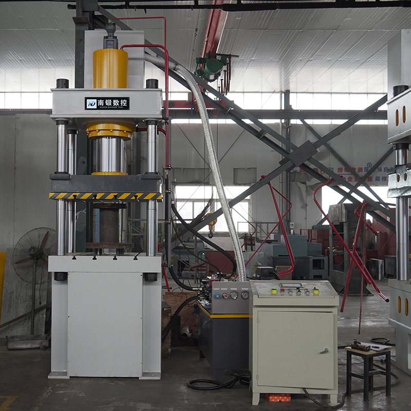 厂家直销可定制100吨拉伸液压机油压机带液压垫